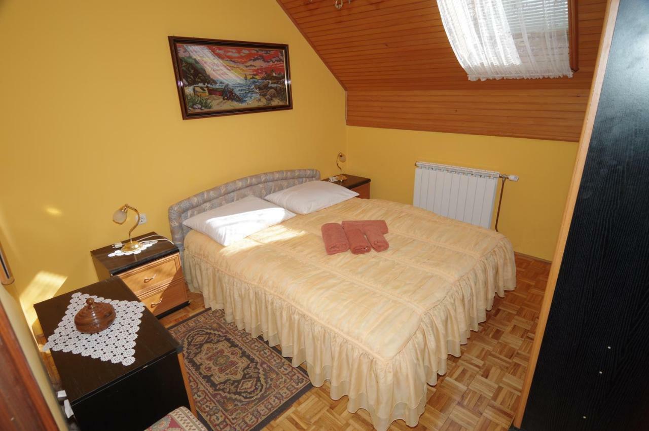 Guest House Sveti Marko Gacka Оточац Экстерьер фото